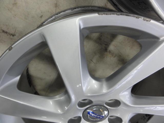 VOLVO V60純正ホイール
