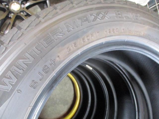 DUNLOP WINTERMAXX SJ8+