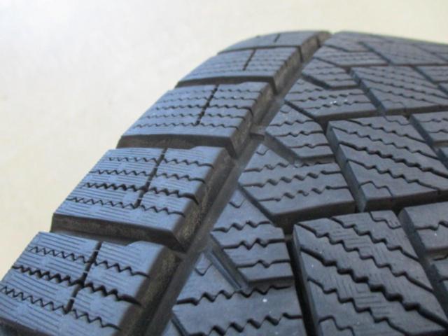 HOTSTUFF Laffite LW-04 + PIRELLI ICE ZERO ASIMMETRICO