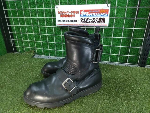 KADOYABLACK
ANKLE
Leather boots
26.5cm