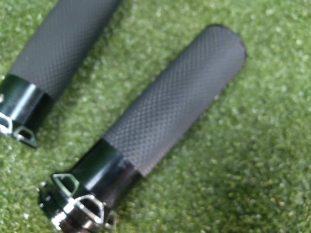 [Manufacturer unknown]
Grip left and right
Cable throttle car