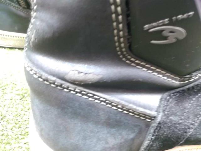 KOMINEBK-091
Waterproof microfiber riding sneakers
Size: 29cm