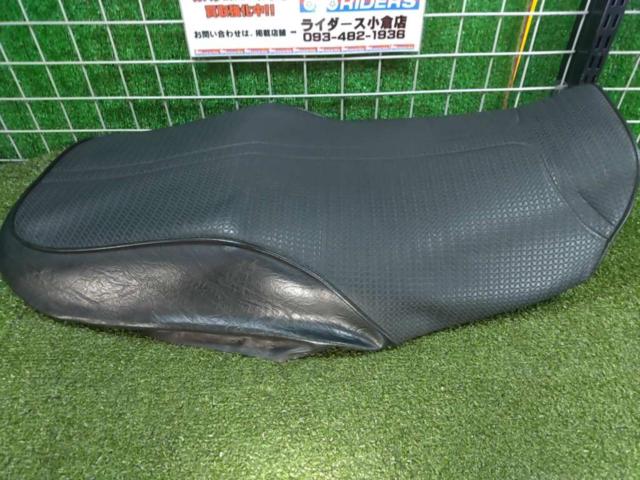 【メーカー不明】シート シートベース無し ZRX1200R(’06年式)外し
