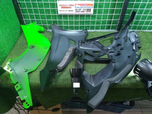 【KAWASAKI】純正右側サイドカウル3点セット ZX-6R(’24)外し