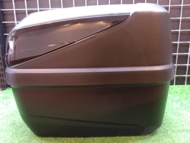 GIVI16965
B32NBD
BOLD
Mono lock case
Unpainted black
Glossy Black
32L