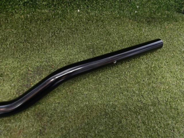 【メーカー不明】 Φ22.2 汎用 アルミ ハンドルバー ブラック ハンドル幅:700mm