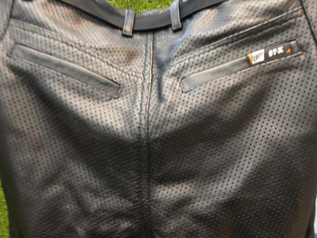 HYODST-X
D30 Ride Mesh Leather Pants
Size: MW
