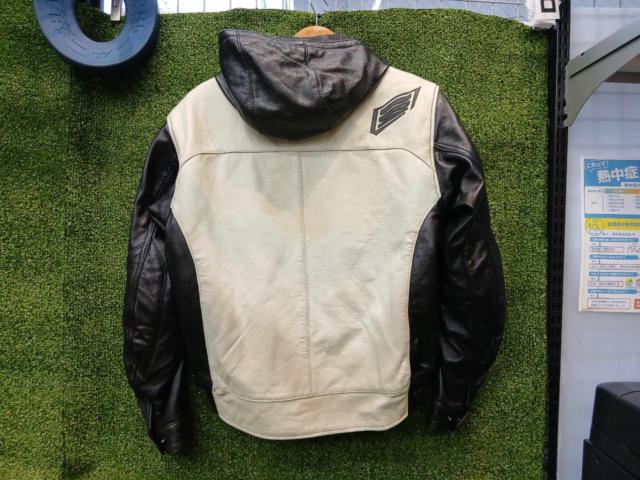 HYOD
ST-X
LEATHER
BARREL
D3O
Size: M