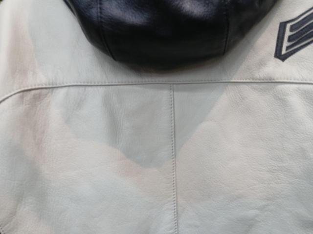HYOD
ST-X
LEATHER
BARREL
D3O
Size: M