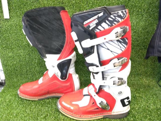 GAERNE
Gaerne
FASTBACK (Fastback)
Terrain Boots
Size: 26.5cm