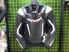 AlpinestarsGP
FORCE
V2
Air jacket
Size EUR50/USA40
