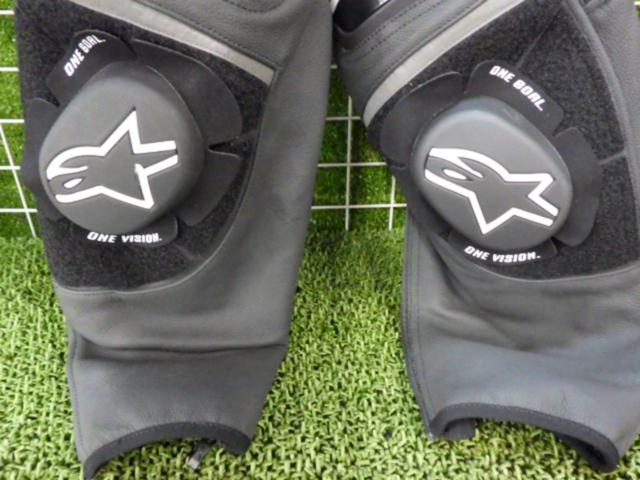 AlpinestarsTRACK
V2
Leather pants
Size EUR50/USA34