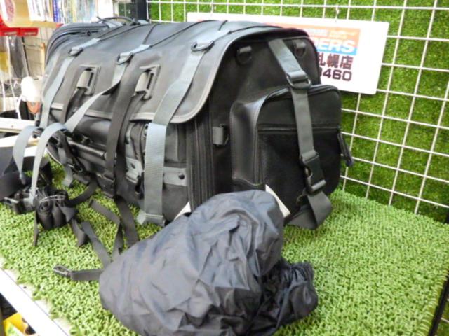 [MOTO
FIZZ
MFK-102
Camping seat bag 2
Capacity 59-75L