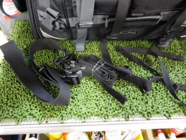 [MOTO
FIZZ
MFK-102
Camping seat bag 2
Capacity 59-75L
