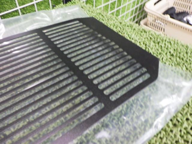 Peitzmeier Company Radiator Guard
Triumph
Trident 660
660
(-'twenty five)