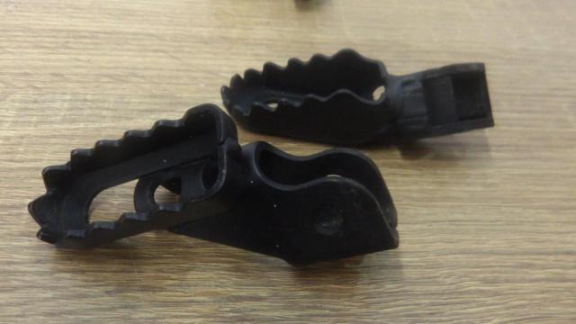 純正ステップSET TW225