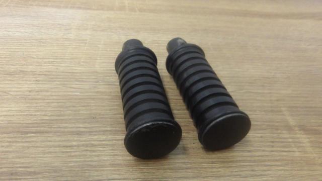 純正ステップSET TW225