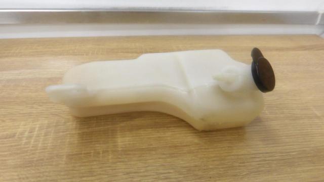 YAMAHA Coolant Tank
FZS1000