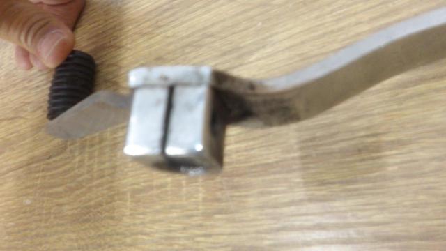 チェンジペダル シーソー カブ系?