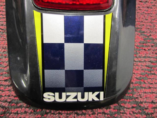 純正リアフェンダー 250SB テールランプ付属