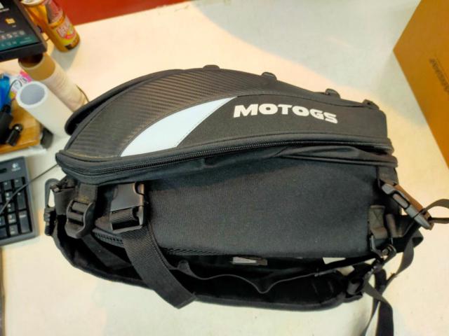 MOTOGS 2WAYシートバッグ 【縦430x横290x高さ200(300)mm】 