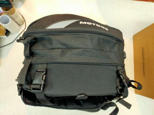 MOTOGS 2WAYシートバッグ 【縦430x横290x高さ200(300)mm】 