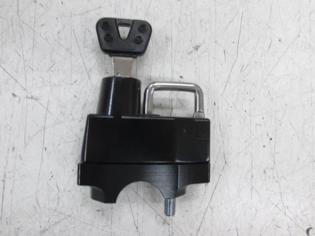 KITACO (Kitako)
Helmet holder
Hunter Cub CT125 (JA65/55) | Monkey 125 (JB02/03/05) | Dax 125 (JB04/06) | Grom (JC61/92)