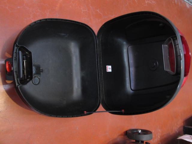 GIVI(ジビ) E300N2モノロックケース(ベース付/波板欠品) 【容量約30L】
