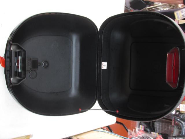 GIVI(ジビ) E300N2モノロックケース(ベース付/波板欠品) 【容量約30L】
