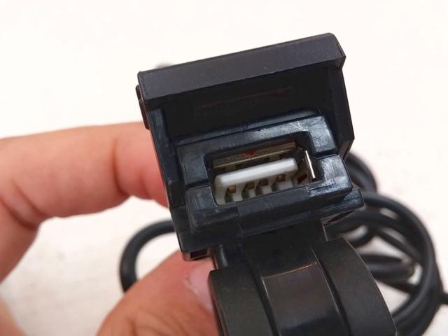 DAYTONA(デイトナ) 1ポートUSB-A充電器 【12V】