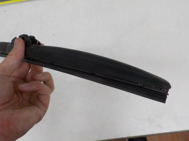 MICHELIN HYDROEDGE プレミアムオールシーズンワイパー 16(40cm)