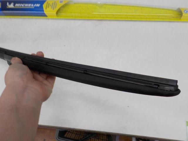 MICHELIN HYDROEDGE プレミアムオールシーズンワイパー 26(65cm)
