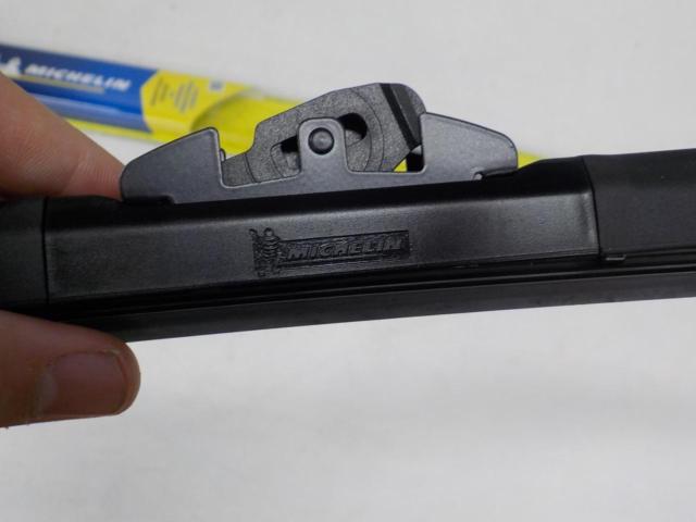 MICHELIN HYDROEDGE プレミアムオールシーズンワイパー 26(65cm)