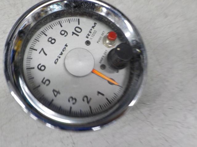 PIVOT
Pivot
Tachometer
PIVOT
AUTO
SHIFT
LAM
80Φ
10000rpm