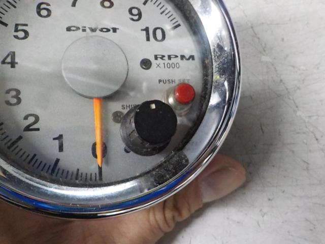 PIVOT
Pivot
Tachometer
PIVOT
AUTO
SHIFT
LAM
80Φ
10000rpm