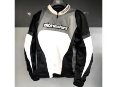 Alpinestars
FENDING
AIR
Jacket
Size: 3XL
