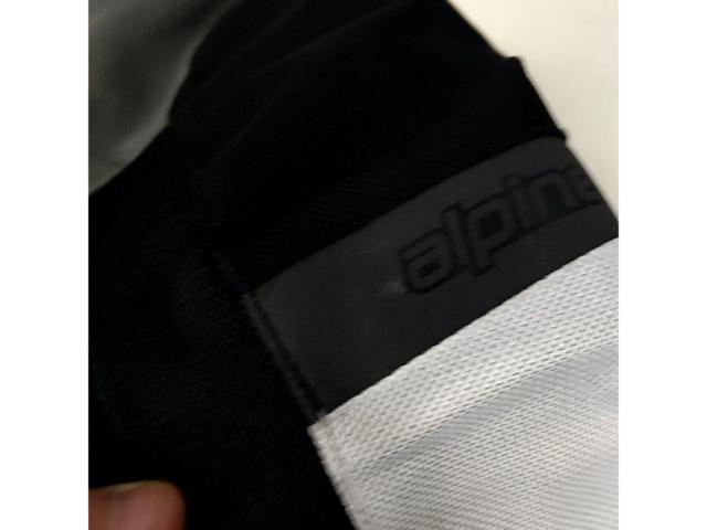 Alpinestars
FENDING
AIR
Jacket
Size: 3XL