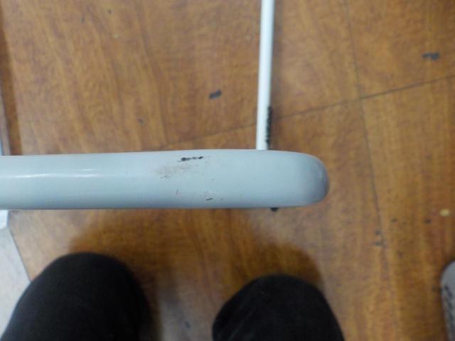 AVEDIO ディスプレイメンテナンススタンド