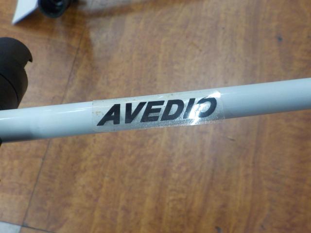AVEDIO ディスプレイメンテナンススタンド