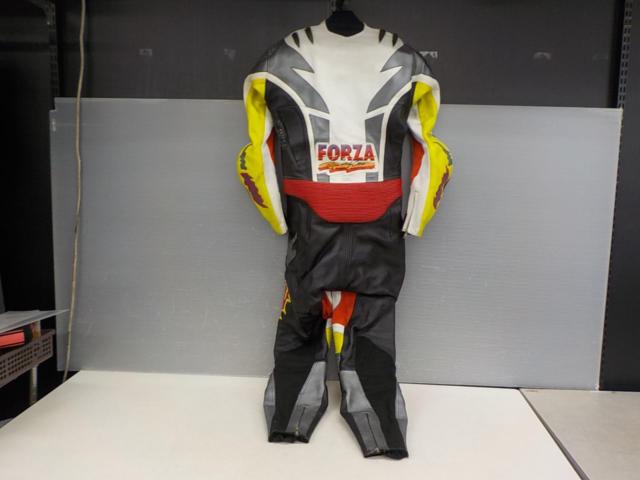 FORZA
Racing suits
Size: L