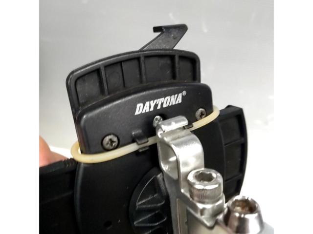 DAYTONA スマホホルダー 【汎用/Φ22-29】