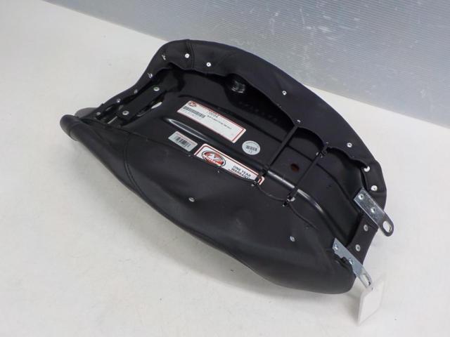 Mustang 76694 ワイドトリッパーダイアモンドソロシート/張替え 【HARLEY 08-:FLHR/X/T/TR】