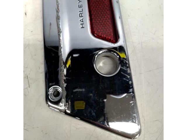 HARLEY 純正サドルバッグラッチカバー左右セット 【FLHTCU/エレクトラグライドウルトラクラッシック/2014年外し】