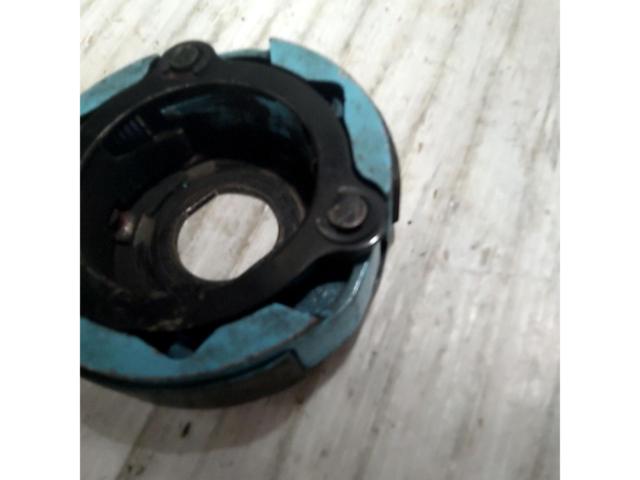2メーカー不明 クラッチシュー