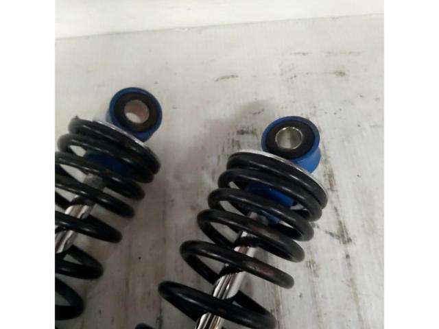 3KYB リアショック