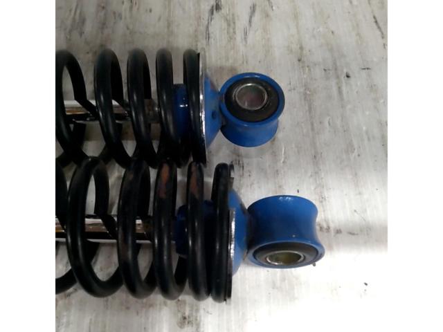 3KYB リアショック