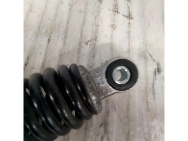 2SUZUKI アドレスV125G純正リアショック