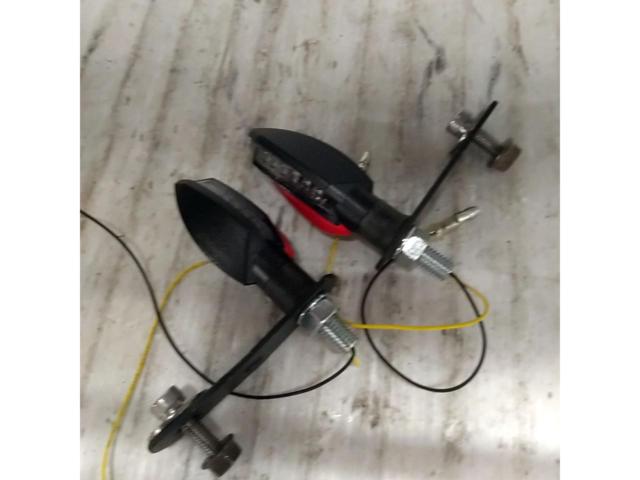メーカー不明 LEDウインカー
