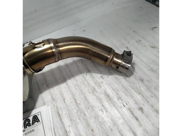 3 YOSHIMURA
R-77S
Slip-on cyclone