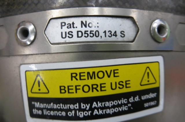 AKRAPOVIC Titanium Silencer
ZX-10R ('15) Remove